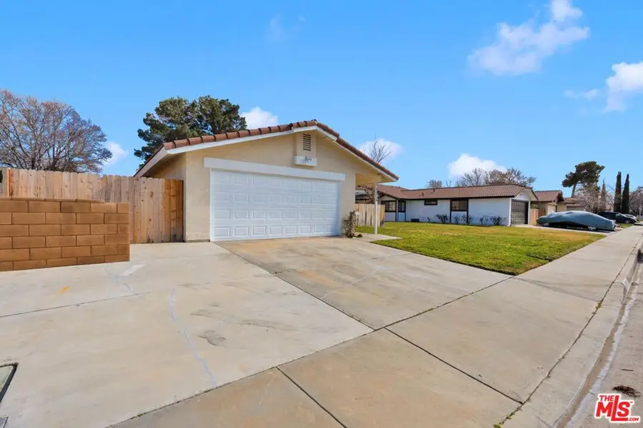 43716 La Paz Lane, Lancaster, CA 93535 - #2