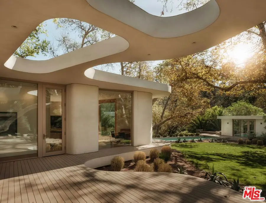 800 Brooktree Road, Pacific Palisades, CA 90272 - #2