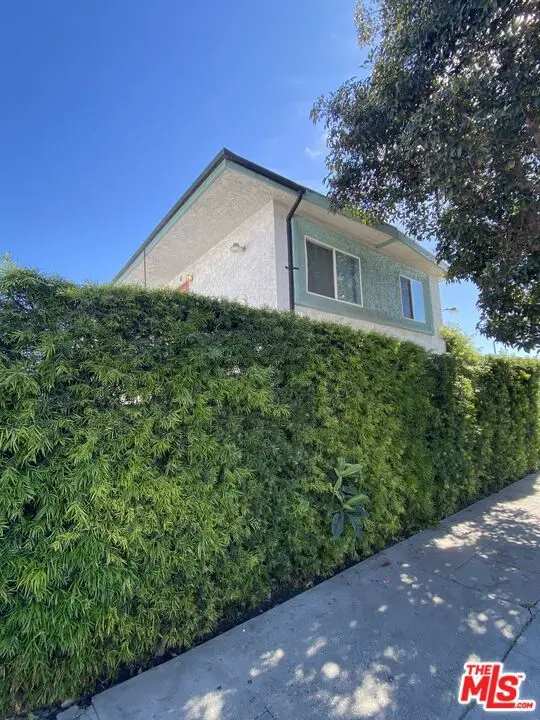5614 S Western Avenue, Los Angeles, CA 90062