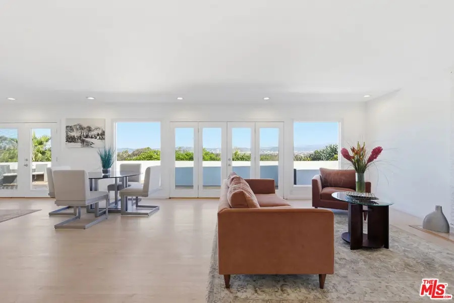 4201 Don Diablo Drive, Los Angeles, CA 90008 - #3