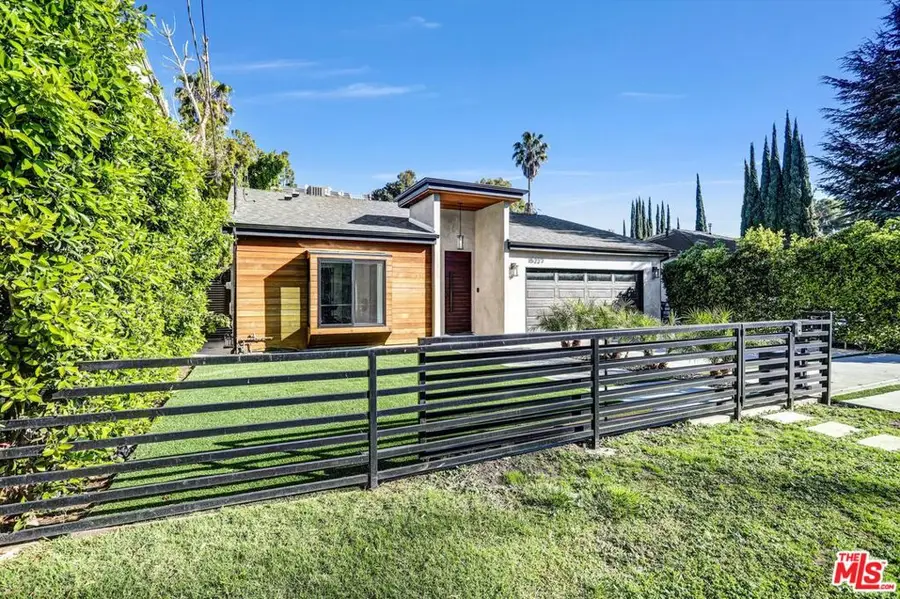 15227 Hartsook Street, Sherman Oaks, CA 91403 - #2