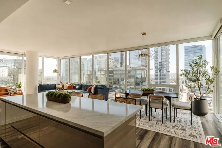 1050 S Grand Avenue #1901, Los Angeles, CA 90015 - #2