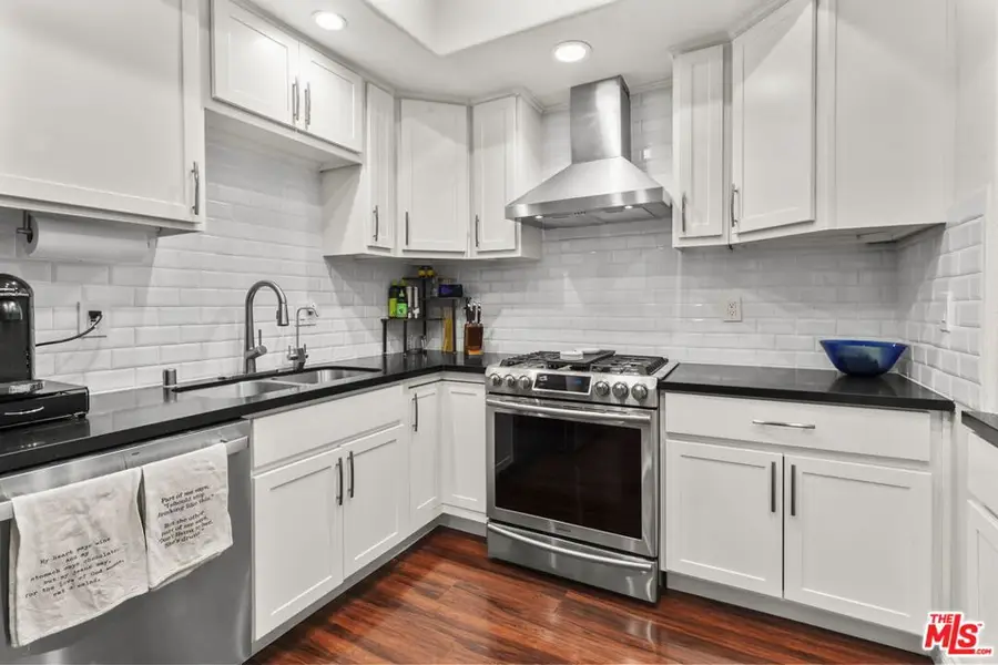 4477 Woodman Avenue #109, Sherman Oaks, CA 91423 - #3