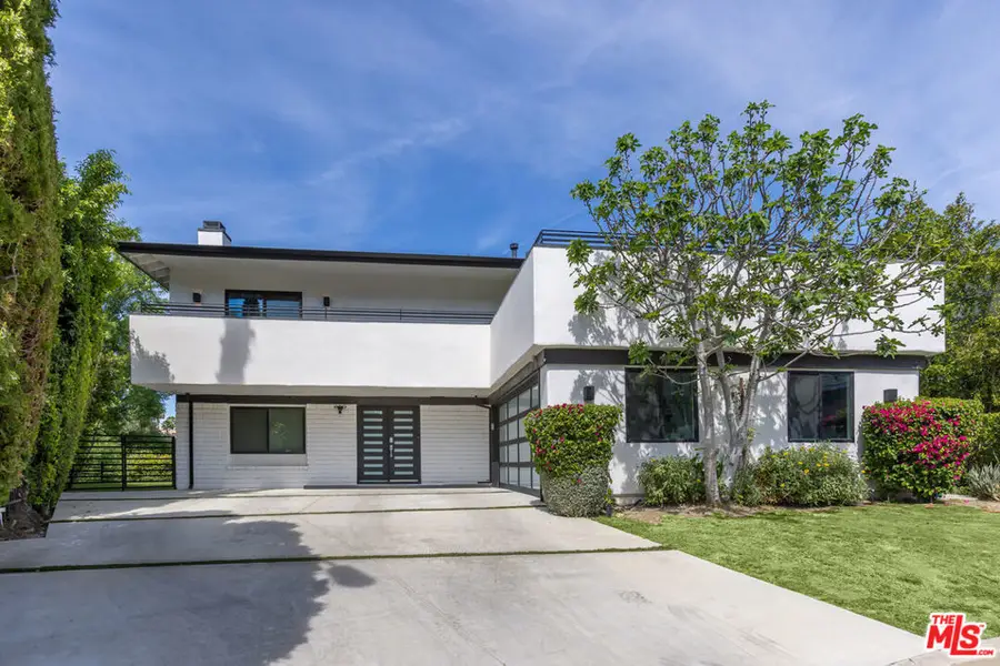 22623 Cavalier Street, Woodland Hills, CA 91364 - #2