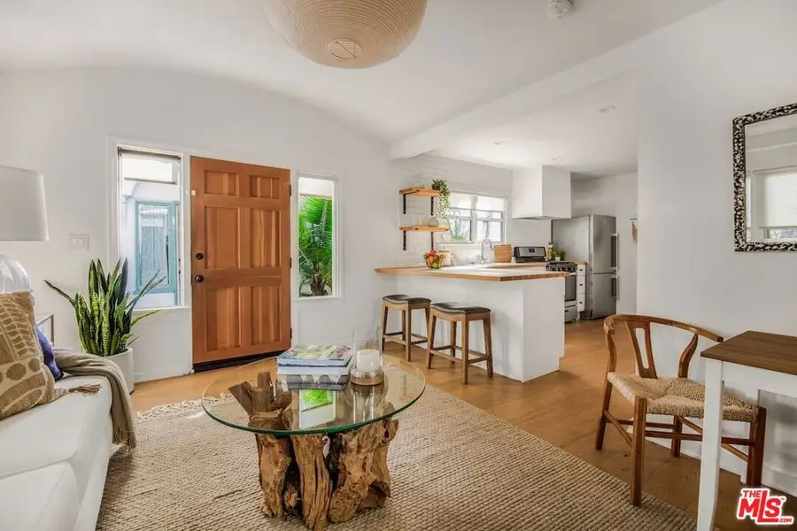 5848 1/2 Willoughby Avenue, Los Angeles, CA 90038 - #3