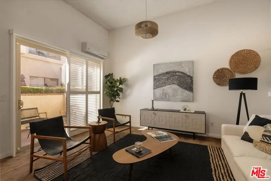 1711 Grismer Avenue #72, Burbank, CA 91504 - #3