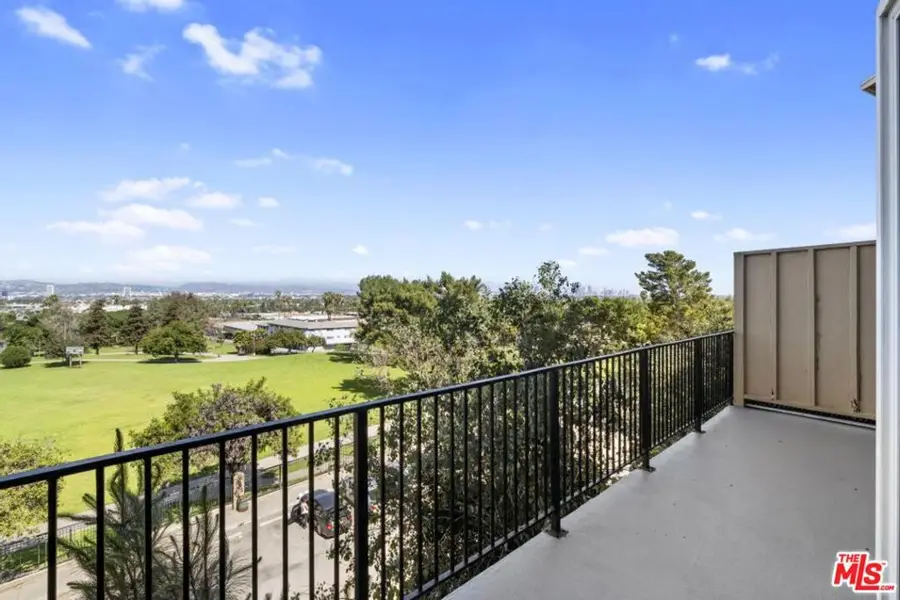 4749 Don Ricardo Drive, Los Angeles, CA 90008 - #2