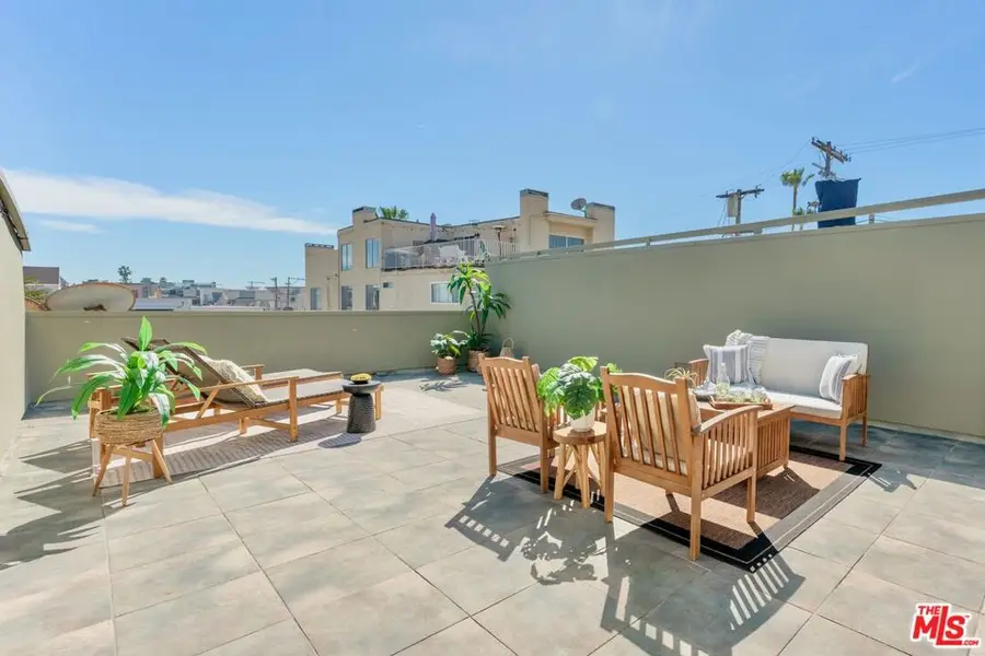 24 1/2 Northstar Street, Marina Del Rey, CA 90292 - #2