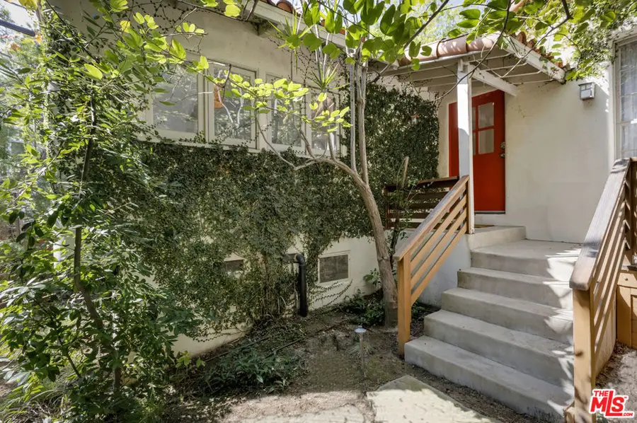 2201 N Willetta Avenue, Los Angeles, CA 90068 - #3