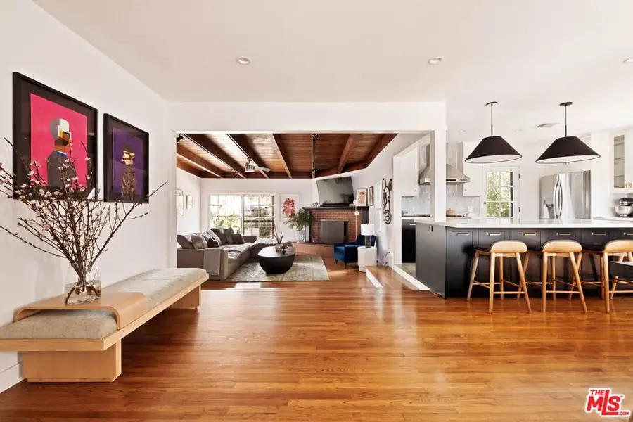 19021 Erwin Street, Tarzana, CA 91335 - #3