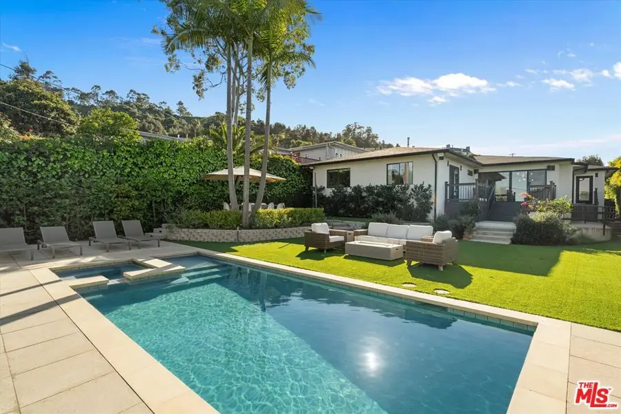 3840 Carmona Avenue, Los Angeles, CA 90008 - #3