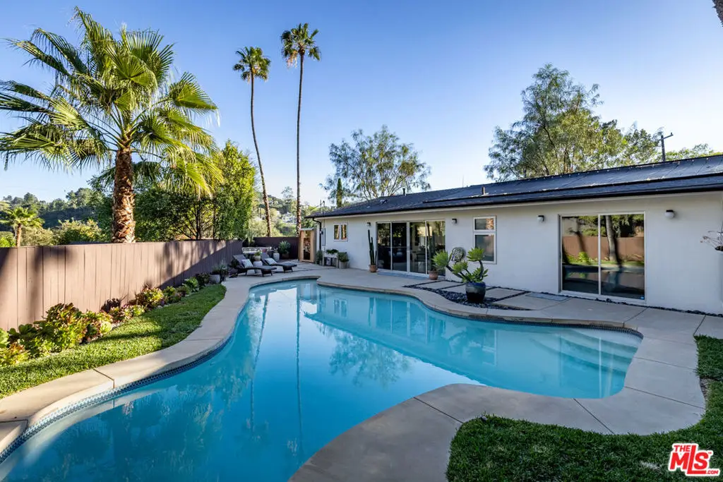 3374 Canton Way, Studio City, CA 91604 - #1