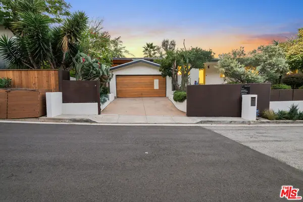 6570 Lakeridge Road, Los Angeles, CA 90068