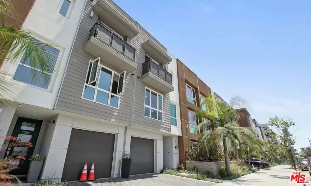 1156 N Orange Drive, Hollywood, CA 90038 - #1
