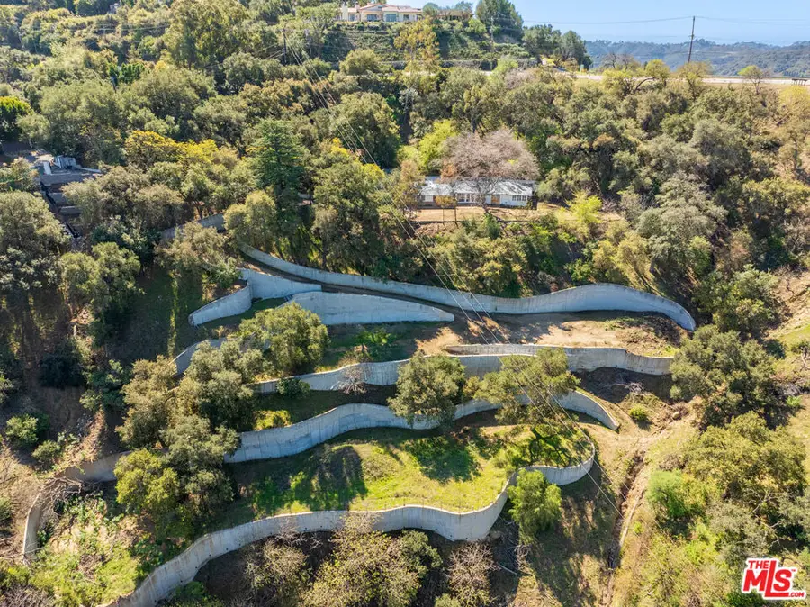 13511 Mulholland Drive, Beverly Hills, CA 90210 - #2