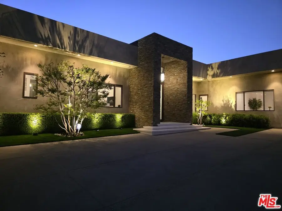 16167 Royal Oak Road, Encino, CA 91436 - #2