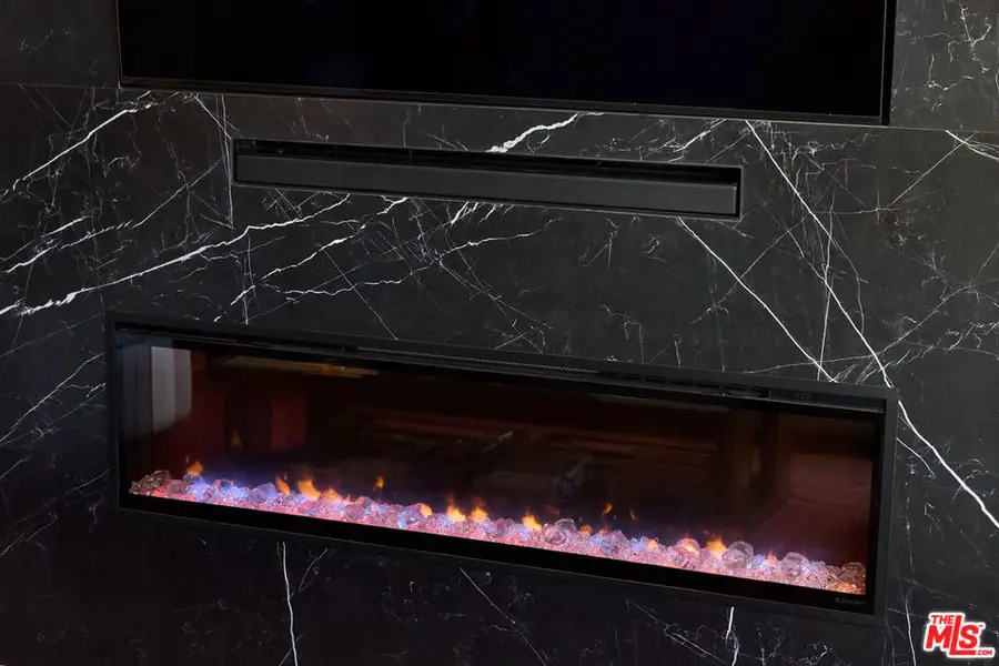 221 S Gale Drive #403, Beverly Hills, CA 90211 - #2