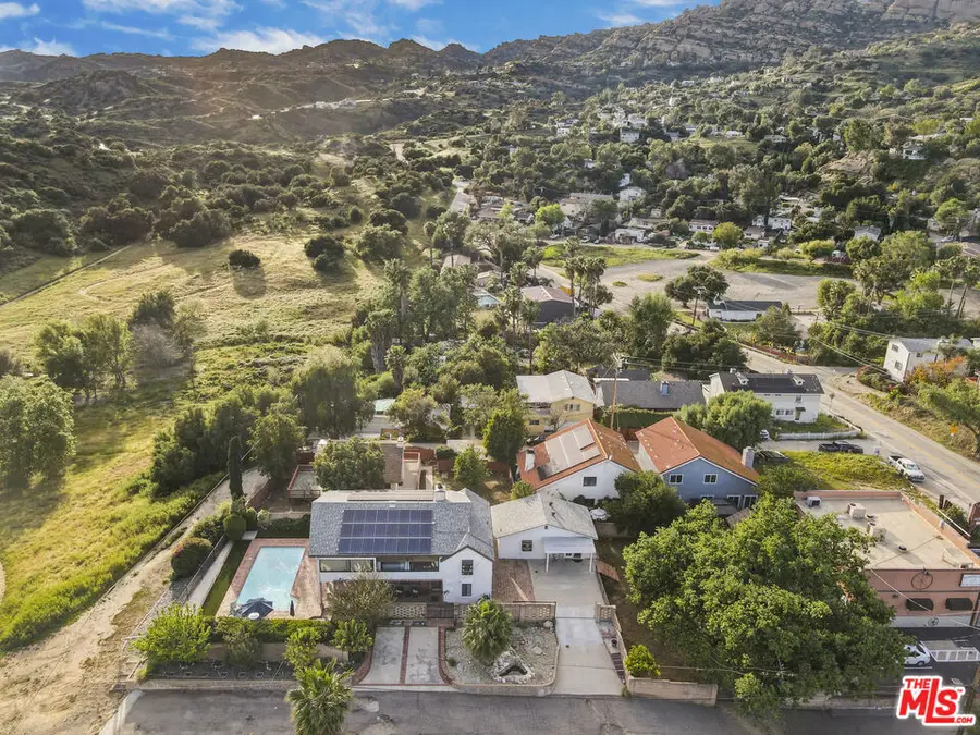 9207 Rowell Avenue, Chatsworth, CA 91311 - #3