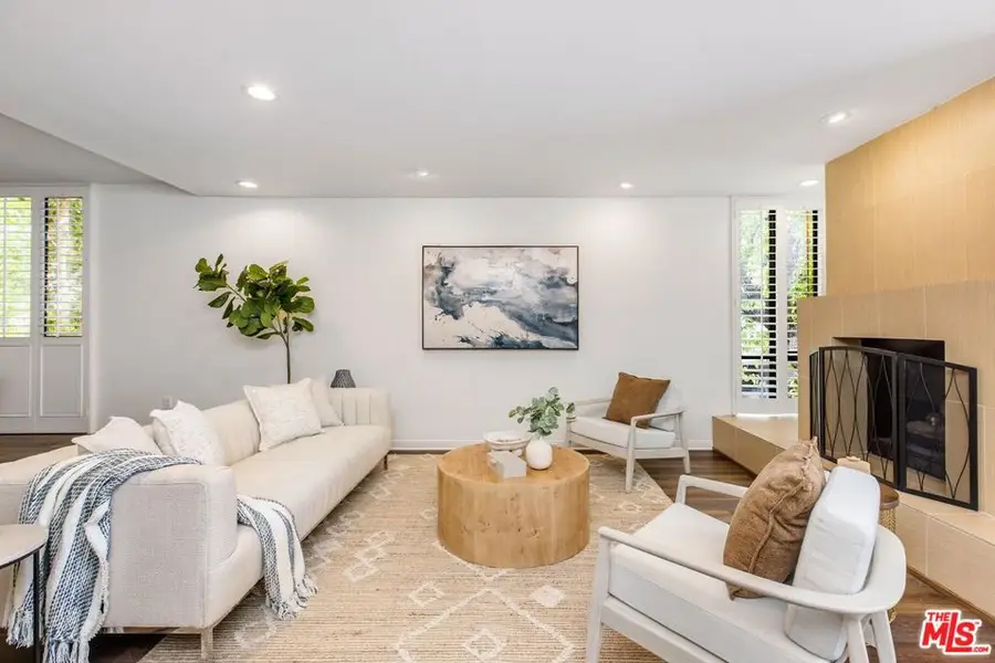 14521 Benefit Street #106, Sherman Oaks, CA 91403 - #2