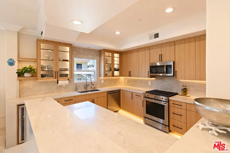 1862 S Bentley Avenue #102, Los Angeles, CA 90025 - #2