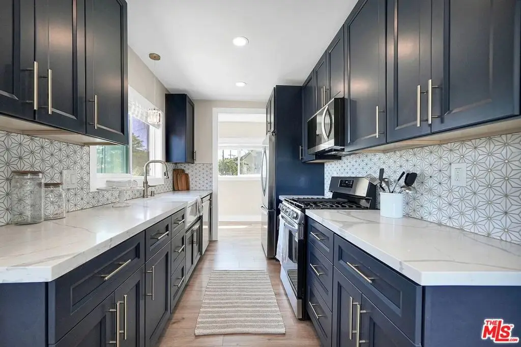 5726 Los Angeles, Emeryville, CA 94608 - #1