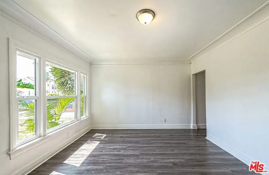 2817 S Norton Avenue, Los Angeles, CA 90018 - #2
