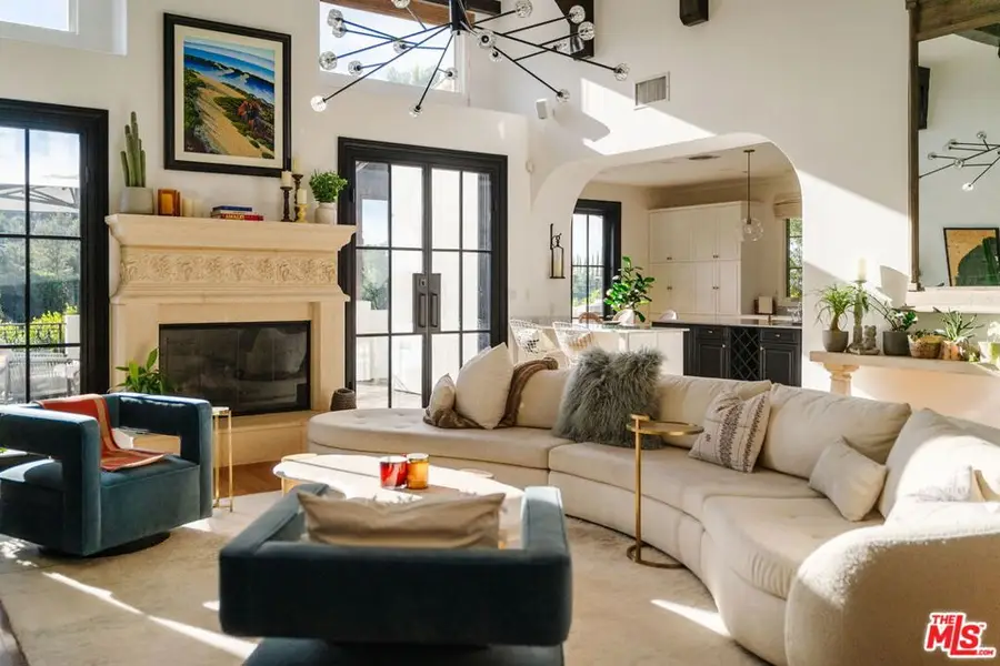 13551 Cheltenham Drive, Sherman Oaks, CA 91423 - #3