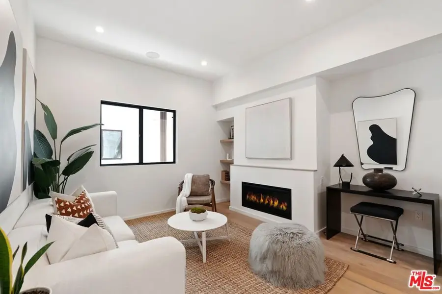 3808 S Verona Court, Los Angeles, CA 90066 - #3