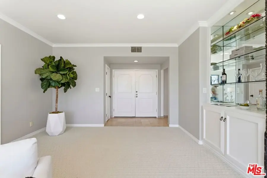 1223 Roxbury Drive #304, Los Angeles, CA 90035 - #2