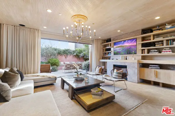 812 Brooks Avenue, Venice, CA 90291