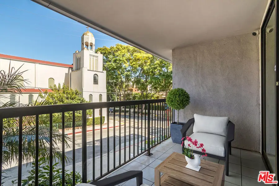 906 N Doheny Drive #219, West Hollywood, CA 90069 - #3