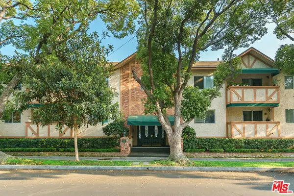 12030 Rochester Avenue #210, Los Angeles, CA 90025