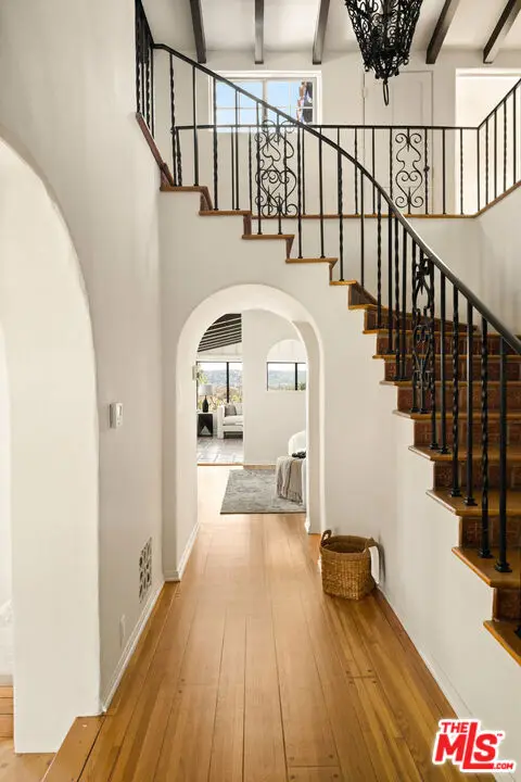 3706 Effingham Place, Los Angeles, CA 90027 - #3