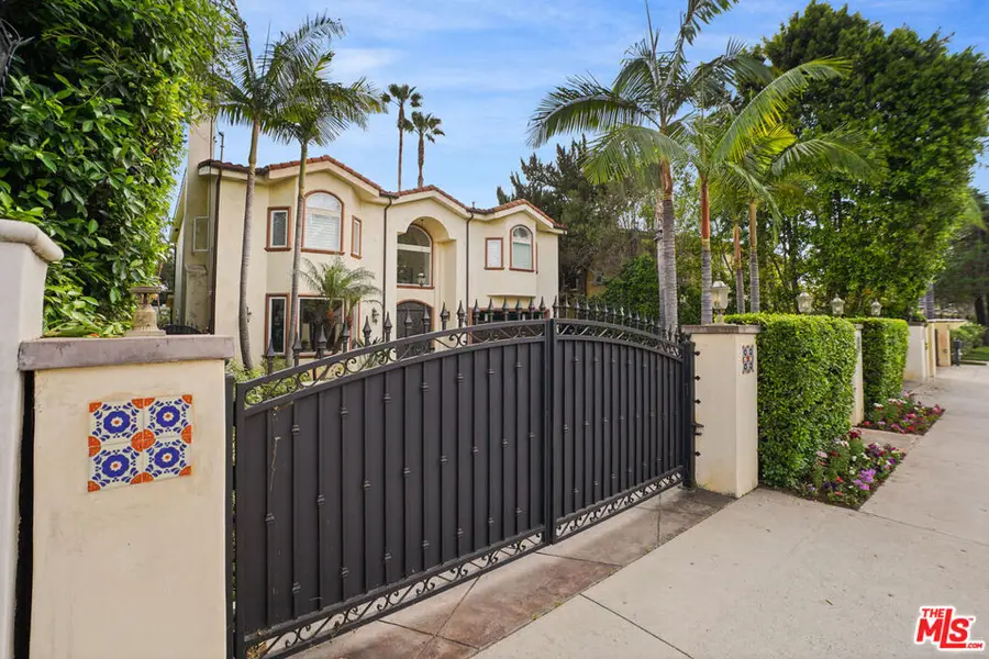 13164 Magnolia Boulevard, Sherman Oaks, CA 91423 - #2