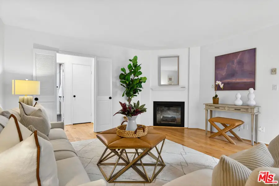 914 Lincoln Boulevard #207, Santa Monica, CA 90403 - #3