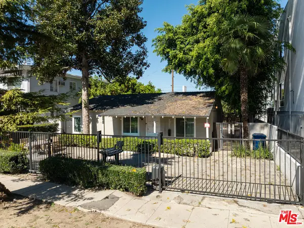 14525 Dickens Street, Sherman Oaks, CA 91403