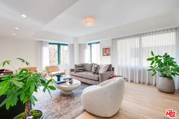 10520 Wilshire Boulevard #306, Los Angeles, CA 90024