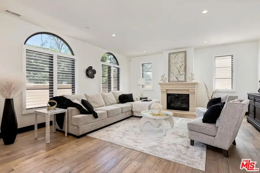 10523 Ashton Avenue #101, Los Angeles, CA 90024 - #3