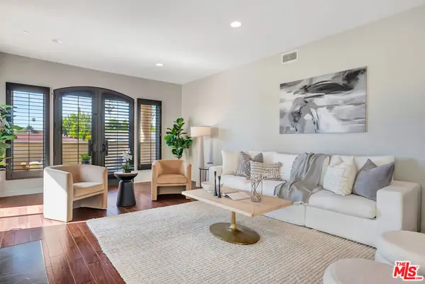 1414 S Beverly Glen Boulevard #301, Los Angeles, CA 90024