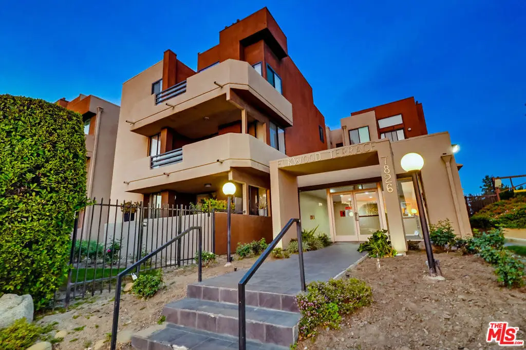 7826 Topanga Canyon Boulevard #201, Canoga Park, CA 91304 - #1