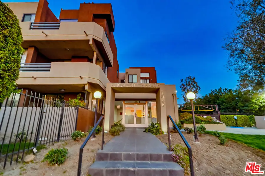 7826 Topanga Canyon Boulevard #201, Canoga Park, CA 91304 - #2