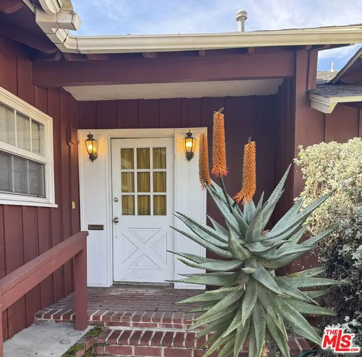 6053 Atoll Avenue, Valley Glen, CA 91401 - #2