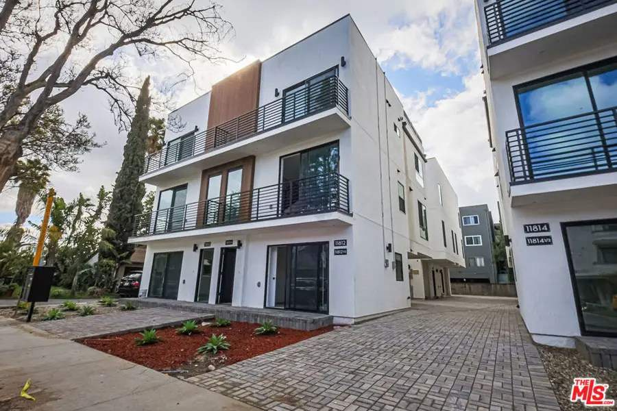 11810 Gilmore Street, North Hollywood, CA 91606 - #2