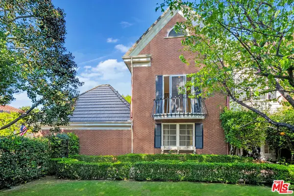 12386 Ridge Circle, Los Angeles, CA 90049