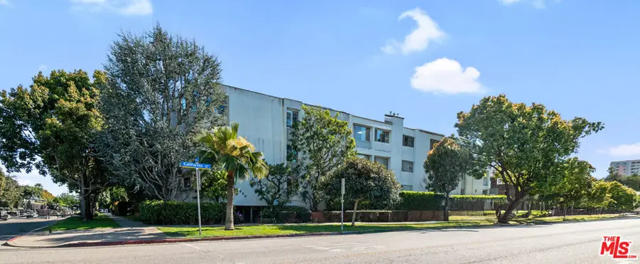 930 California Avenue #301, Santa Monica, CA 90403 - #2