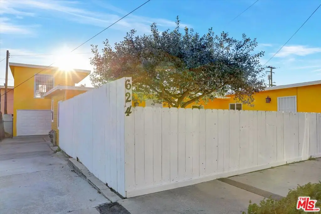 624 W Beach Avenue, Inglewood, CA 90302 - #1