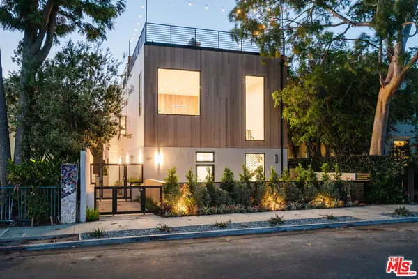 611 Broadway Street, Venice, CA 90291