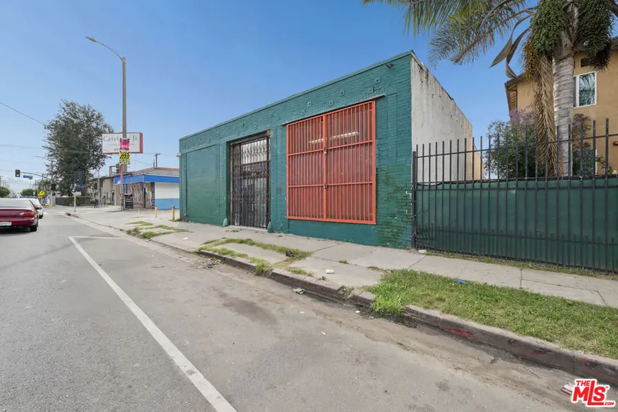 6215 S San Pedro Street, Los Angeles, CA 90003 - #2