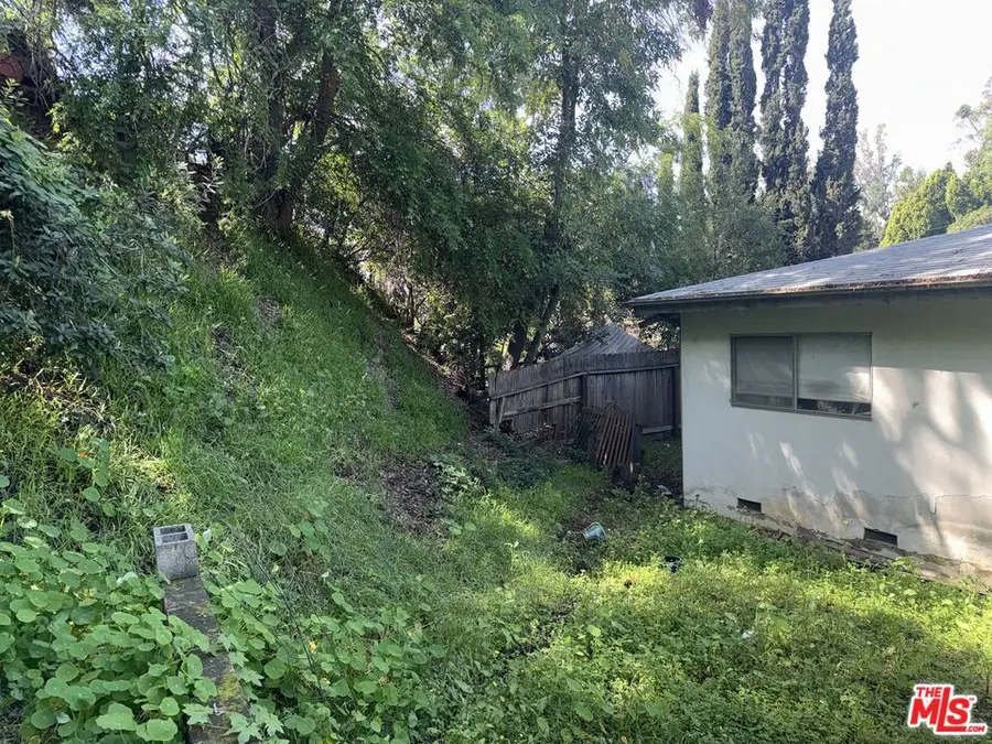 2630 Saxon Drive, Los Angeles, CA 90065 - #3