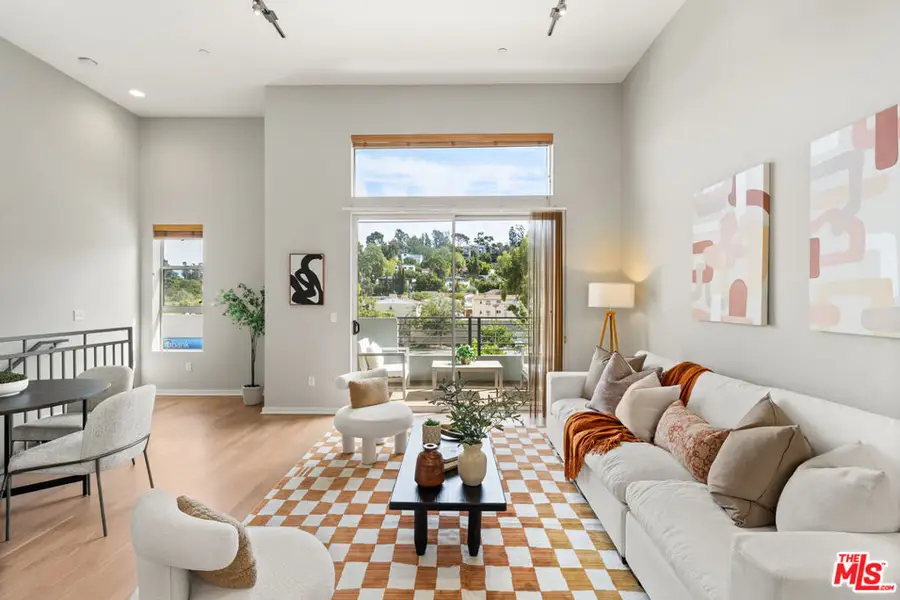 2397 Silver Lake Boulevard #22, Los Angeles, CA 90039 - #3